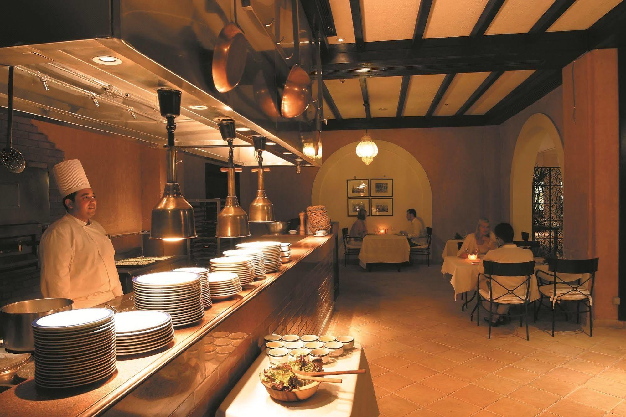 沙姆梦想度假酒店 沙姆沙伊赫 外观 照片 A restaurant in a hotel